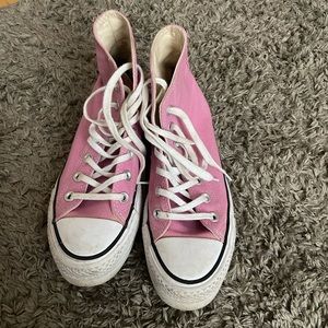 Pink converse!